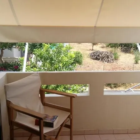 Phoeve Apt-lovely 1-br Near The Kalathas