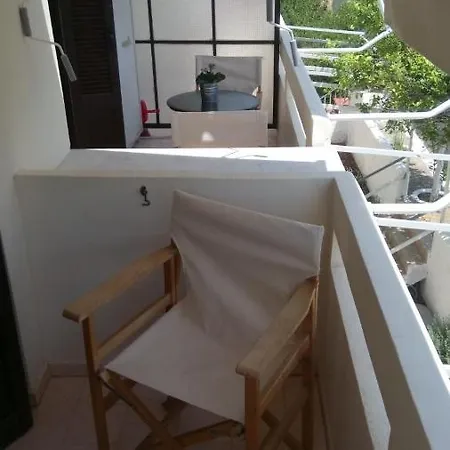 Apartman Phoeve Apt-lovely 1-br Near The Kalathász