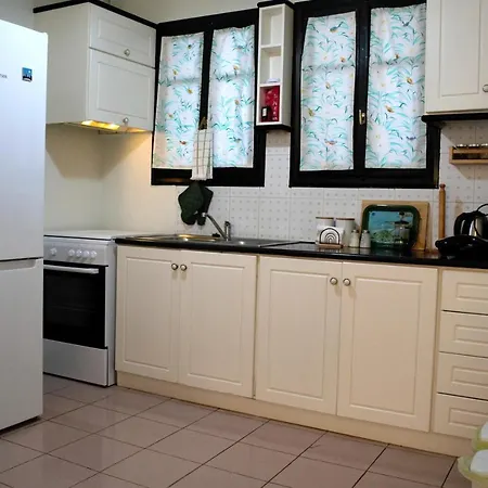 Phoeve Apt-lovely 1-br Near The Apartman