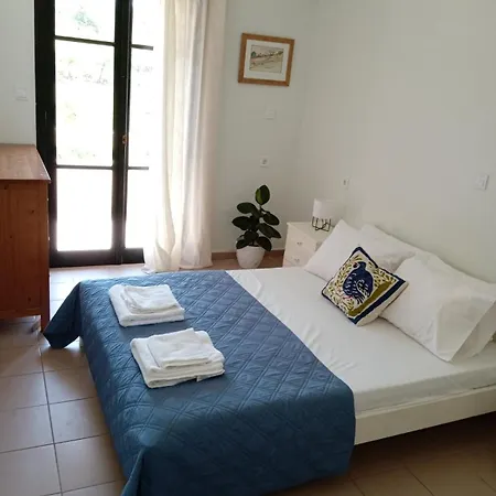Phoeve Apt-lovely 1-br Near The *